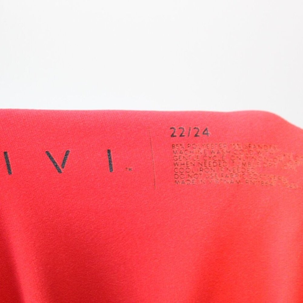 NWT LIVI Active Lane Bryant Carpi Legging Pants Red Crop Plus Size 22/24 H13556 - Picture 9 of 10